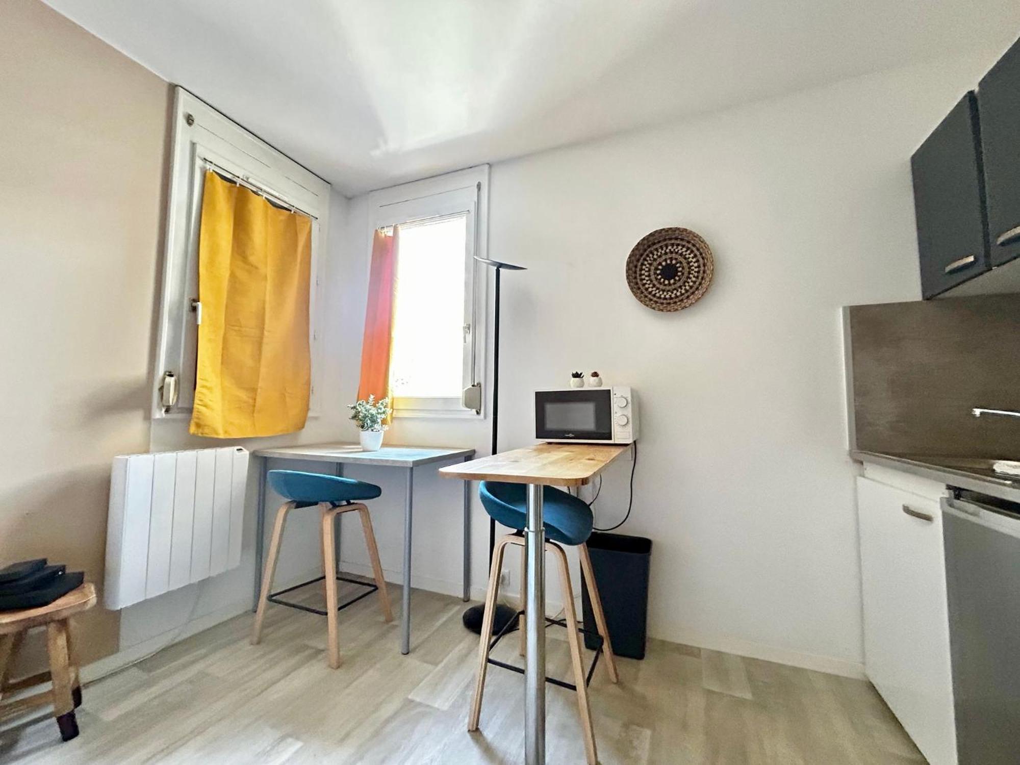 L'Emailleur Studio Cosy Et Tout Equipe リモージュ エクステリア 写真