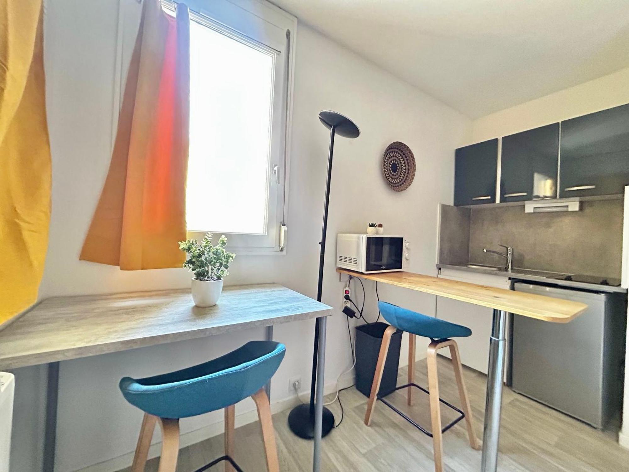 L'Emailleur Studio Cosy Et Tout Equipe リモージュ エクステリア 写真